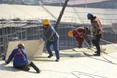 冰雪梦想的守护者——记2020年元旦千余名冬奥建设者的坚守